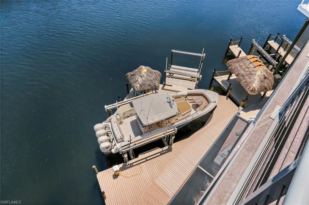 4th Floor Dock View