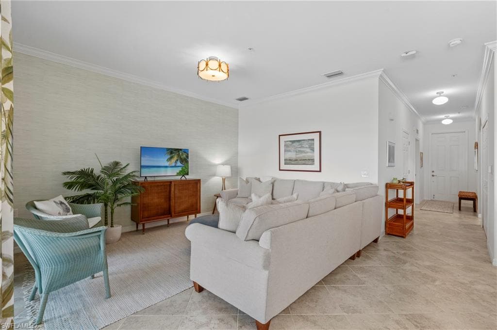 14061 Heritage Landing BLVD 445 photo 3 of 48