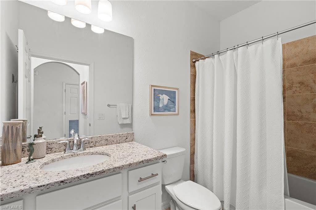 14061 Heritage Landing BLVD 445 photo 20 of 48