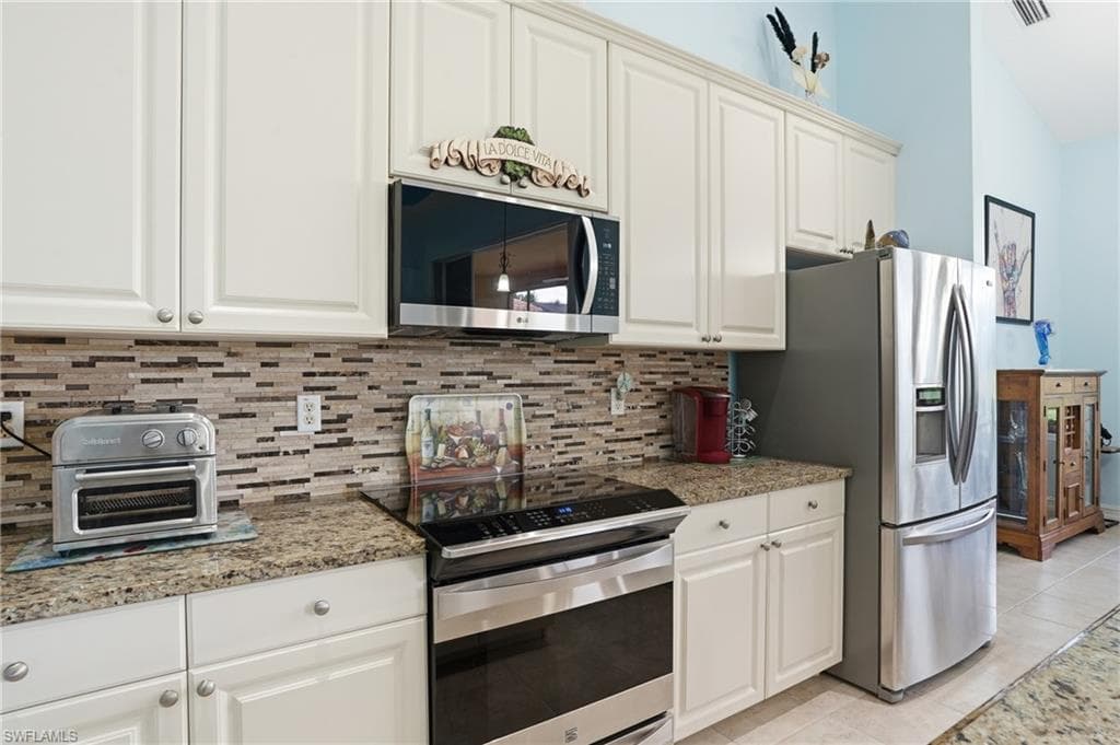 18391 Royal Hammock BLVD photo 13 of 36