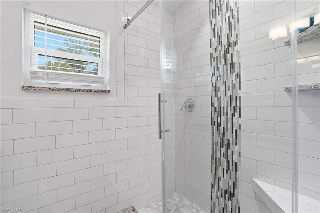 721 Logan BLVD S photo 24 of 46
