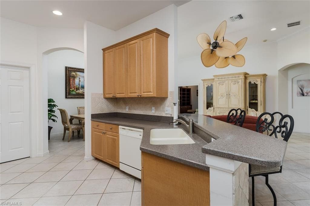 15821 Delaplata LN photo 13 of 32