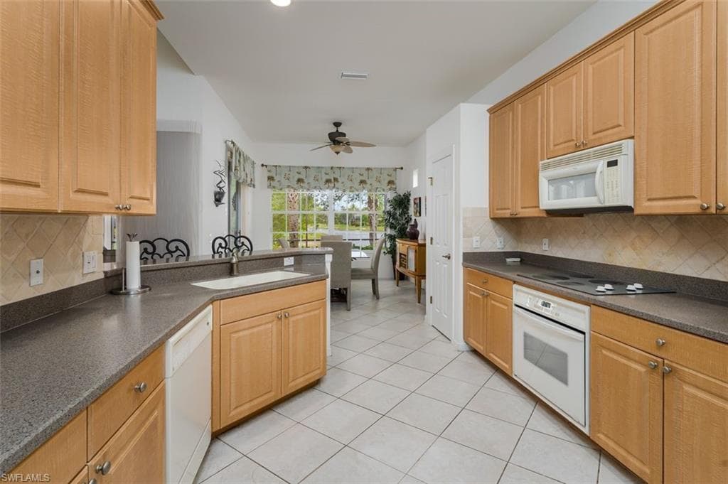 15821 Delaplata LN photo 12 of 32