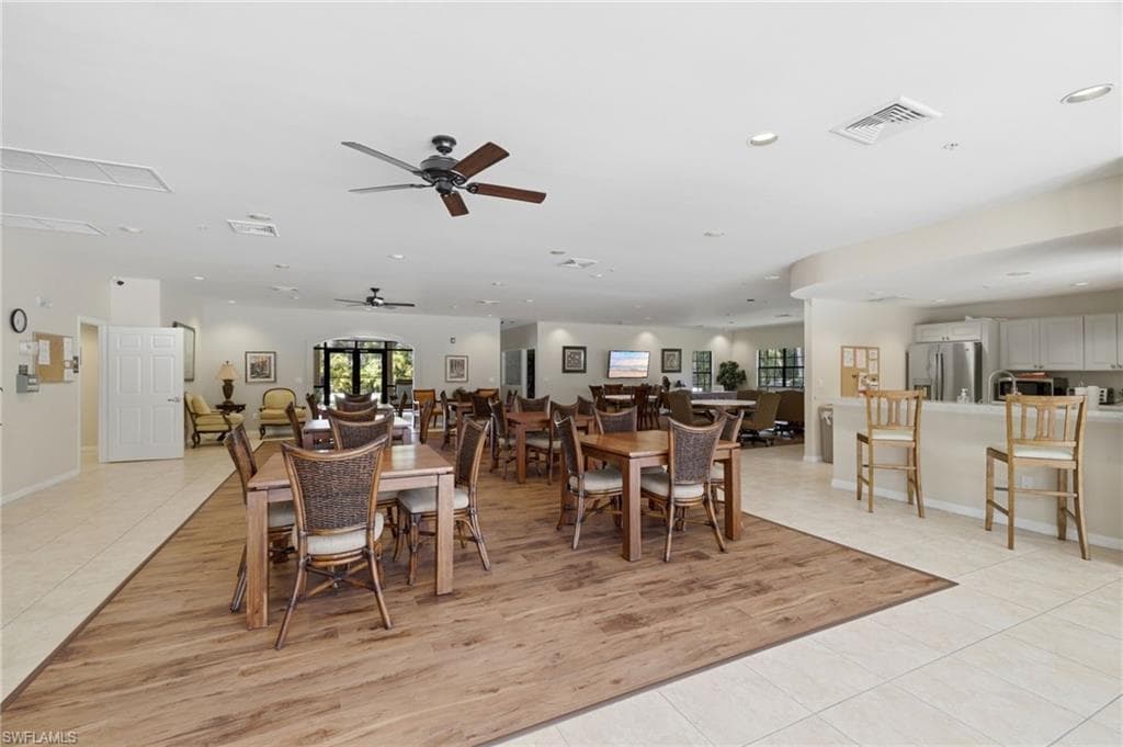 1108 Winding Pines CIR 201 photo 23 of 38
