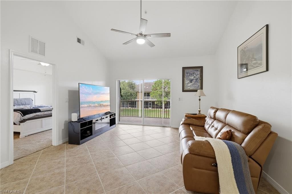 1108 Winding Pines CIR 201 photo 5 of 38