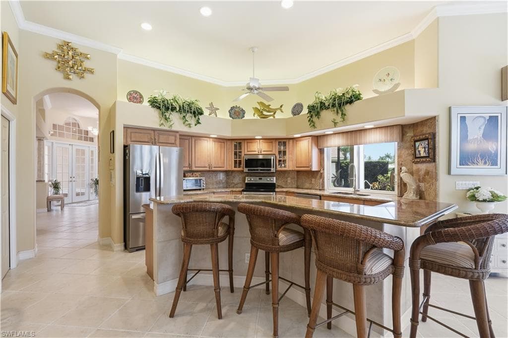 11811 Longshore WAY E photo 9 of 38