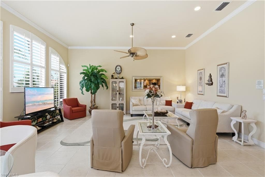 11811 Longshore WAY E photo 11 of 38