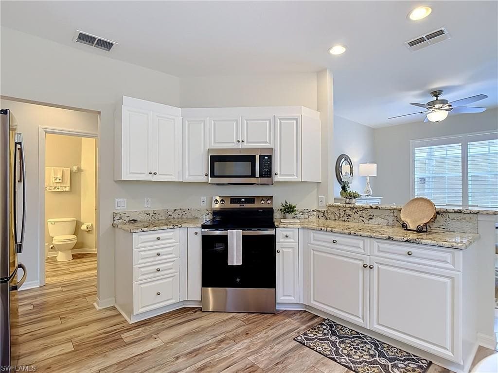 20071 Seagrove ST 1001 photo 13 of 48