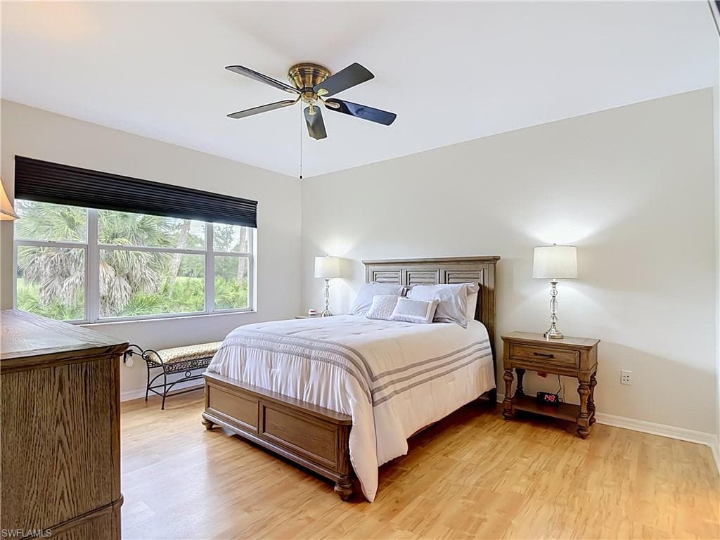 20071 Seagrove ST 1001 photo 22 of 48