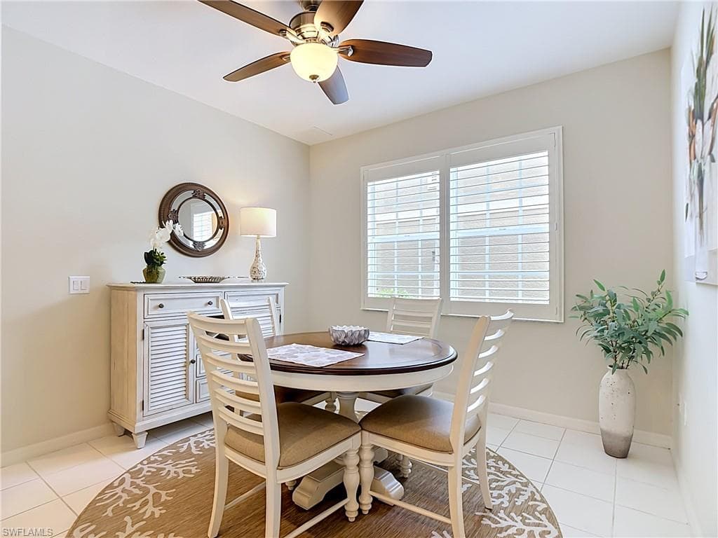 20071 Seagrove ST 1001 photo 21 of 48