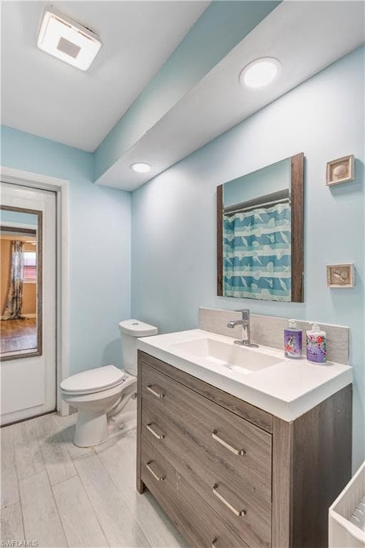 2112 Harvard AVE photo 22 of 31