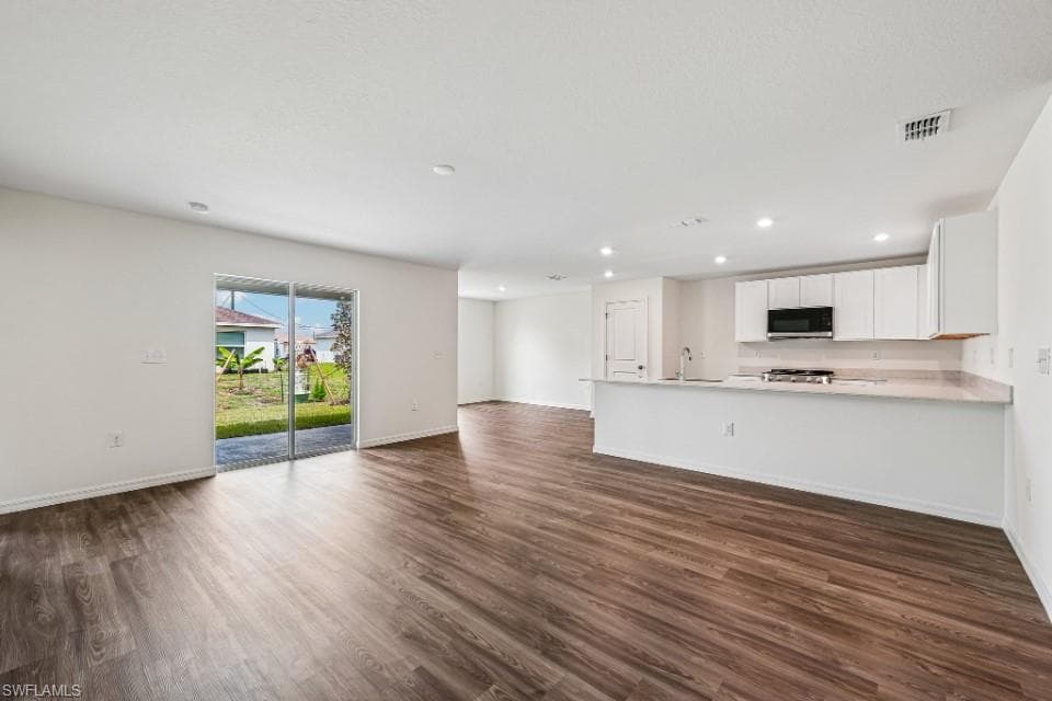 25420 ISLAS DR photo 6 of 20