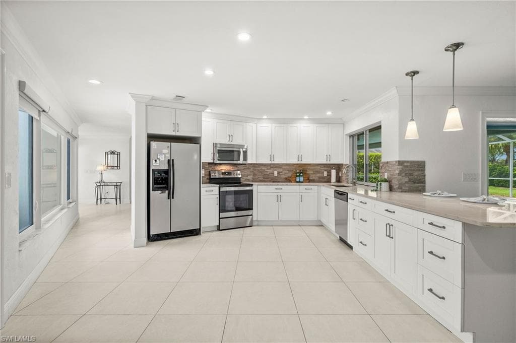 421 Palm River BLVD photo 3 of 42