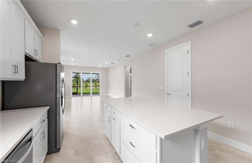 7148 Chapel Creek LN photo 10 of 50