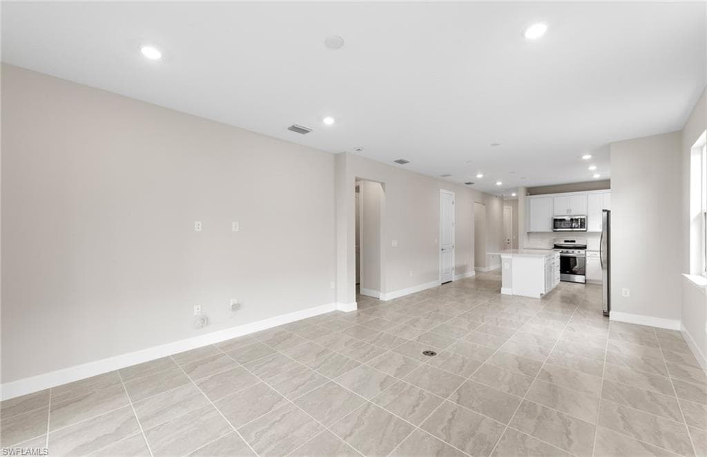 7148 Chapel Creek LN photo 14 of 50