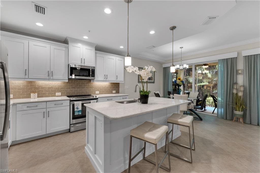 Open Kitchen