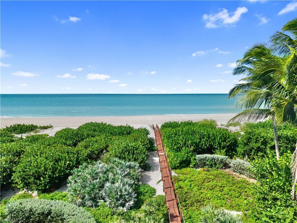16730 Captiva DR photo 9 of 50