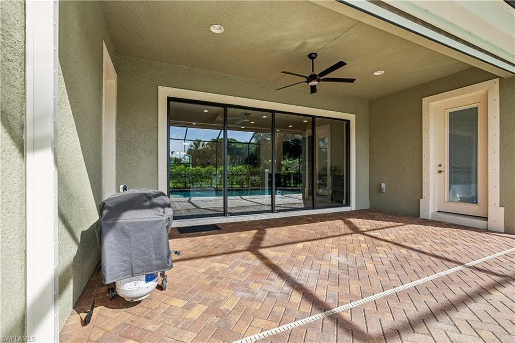Spacious Covered Area