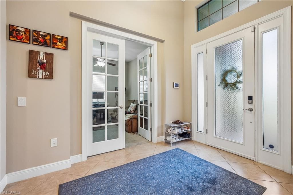 10100 Belcrest BLVD photo 5 of 48