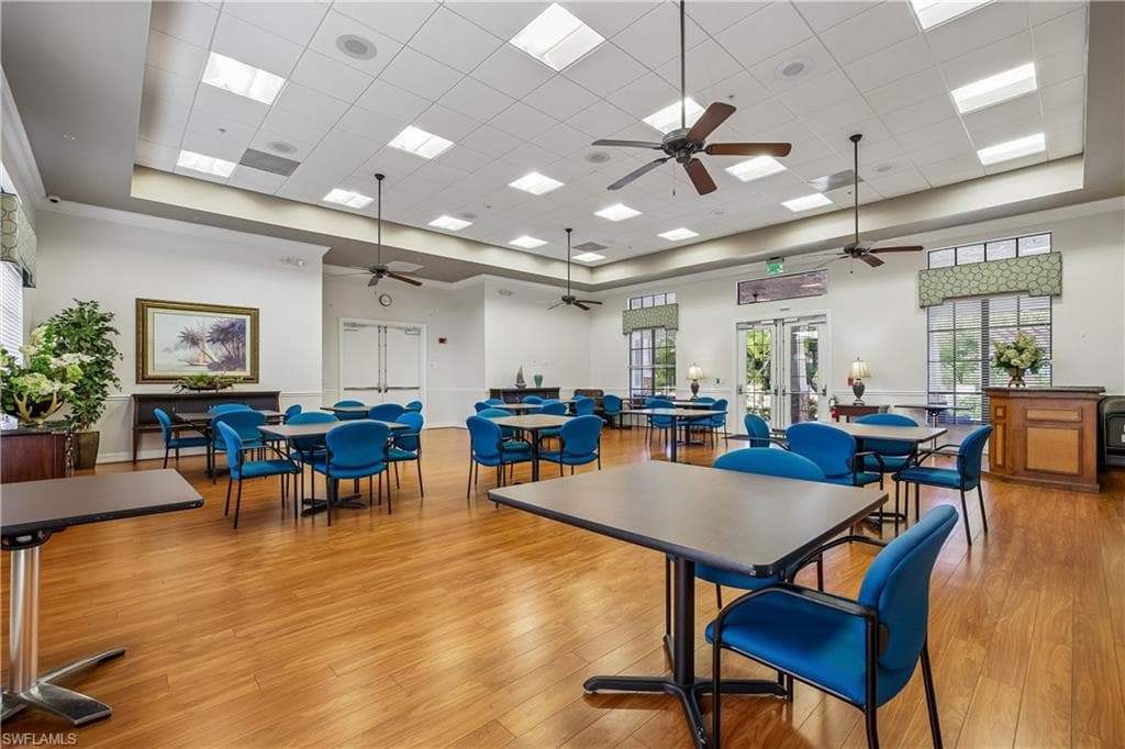 Huge Meeting room