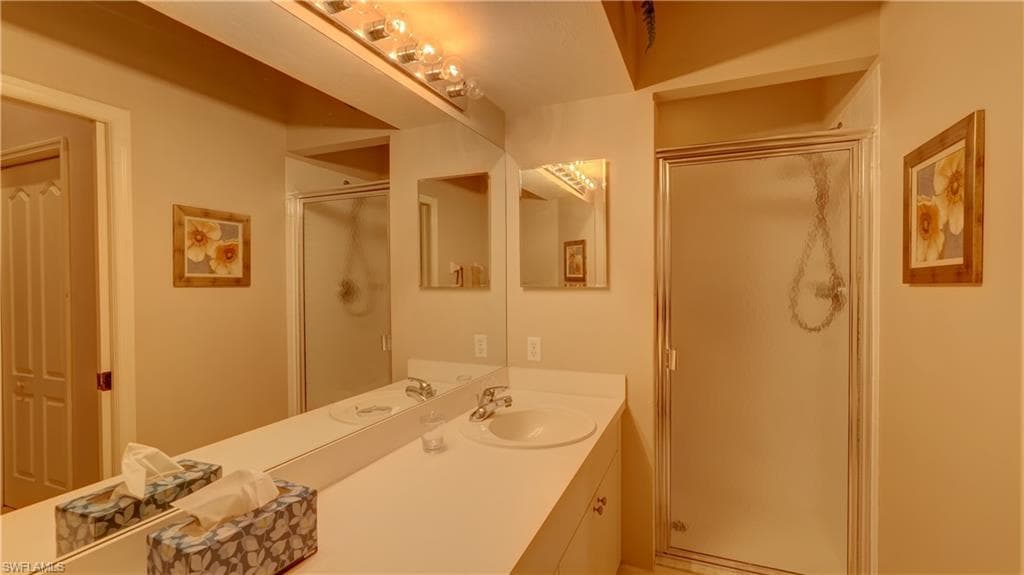 8083 Queen Palm LN 424 photo 11 of 43