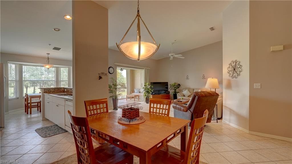 8083 Queen Palm LN 424 photo 19 of 43