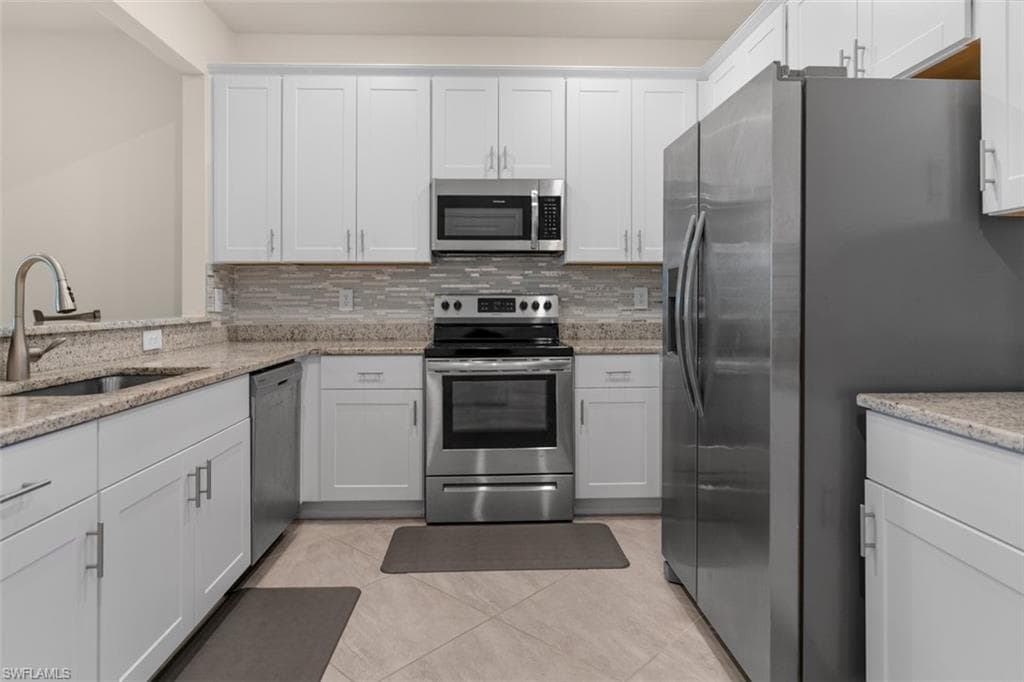 14195 Pine Lodge LN photo 6 of 45