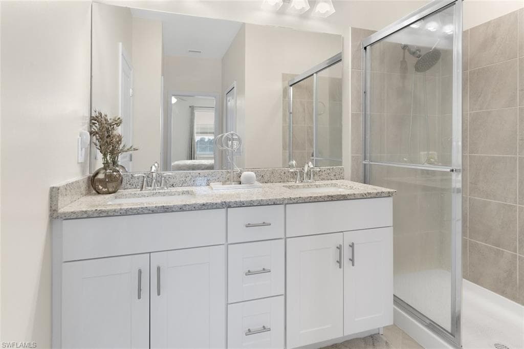 14195 Pine Lodge LN photo 17 of 45