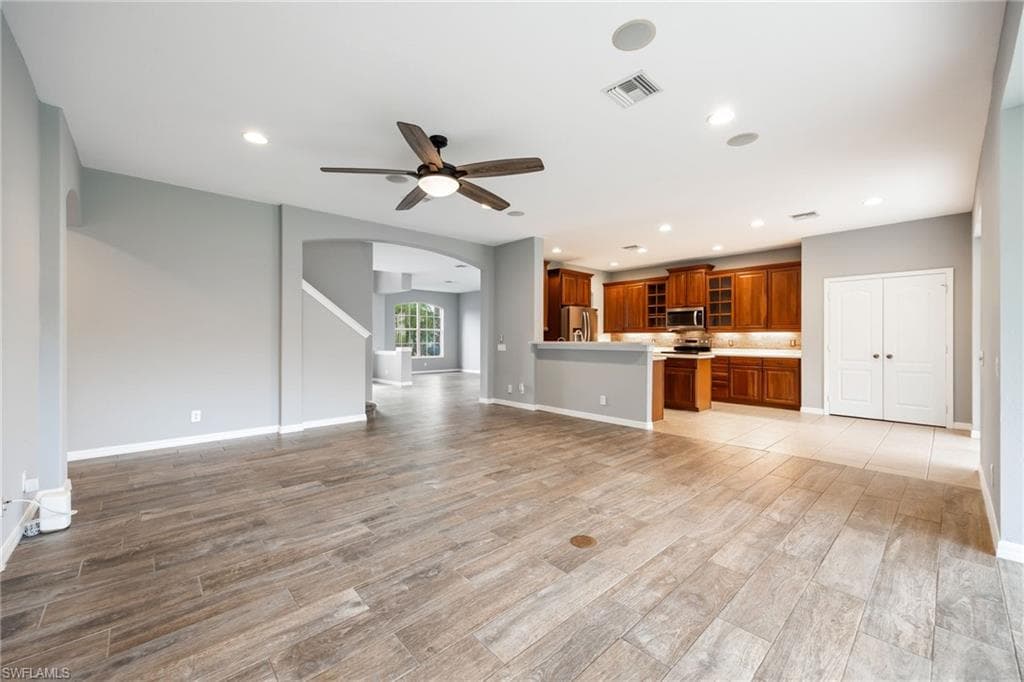3280 Hampton BLVD photo 6 of 41