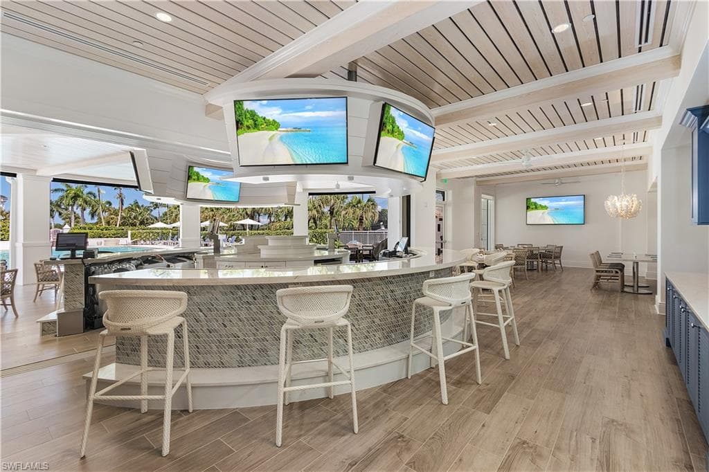 Courtside Cafe Bar
