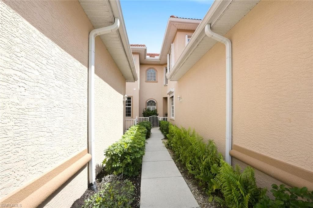5120 Hyde Park CT 103 photo 2 of 45