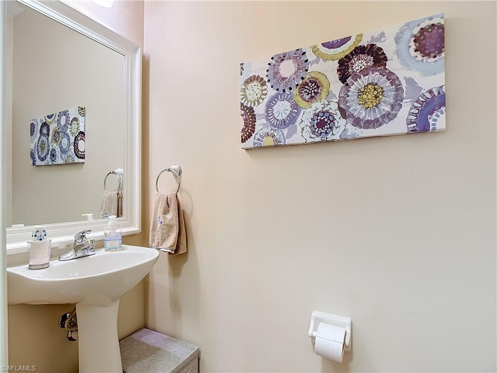 2401 Caslotti WAY photo 13 of 39