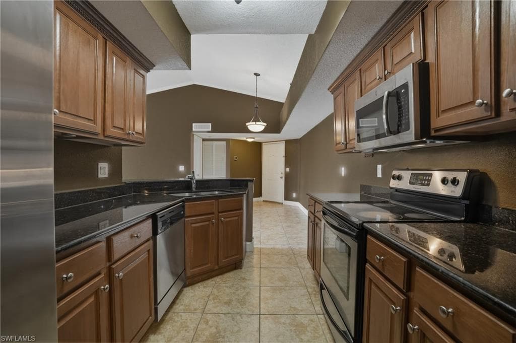 13515 Eagle Ridge DR 525 photo 13 of 47