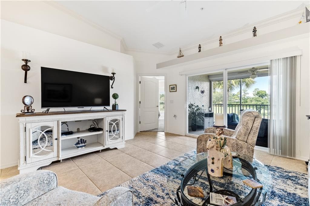 10420 Wine Palm RD 5421 photo 9 of 48