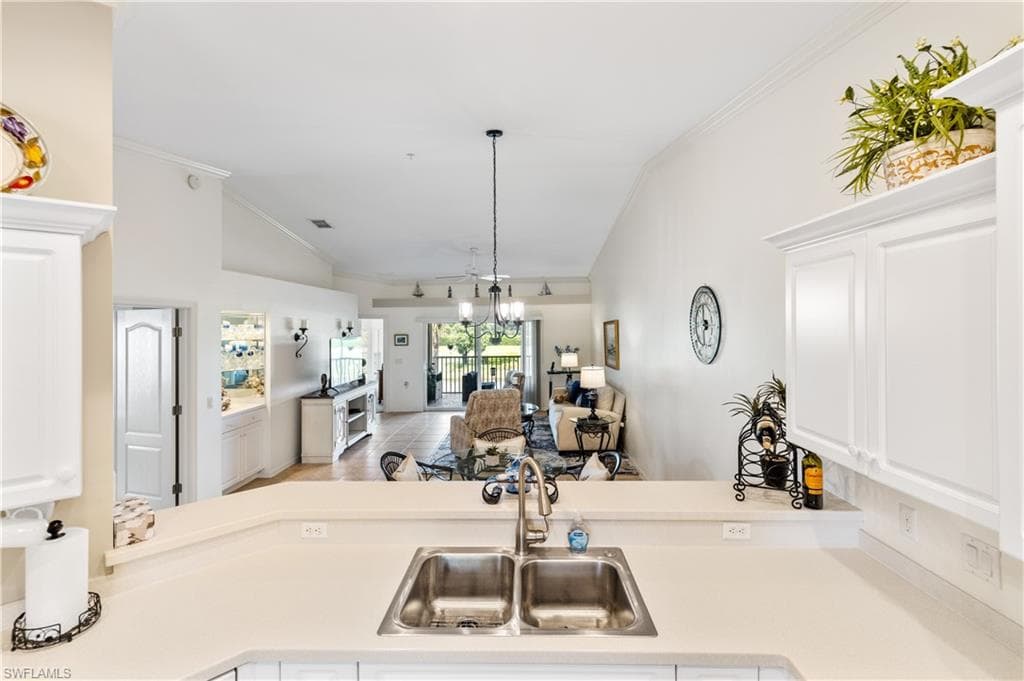 10420 Wine Palm RD 5421 photo 14 of 48