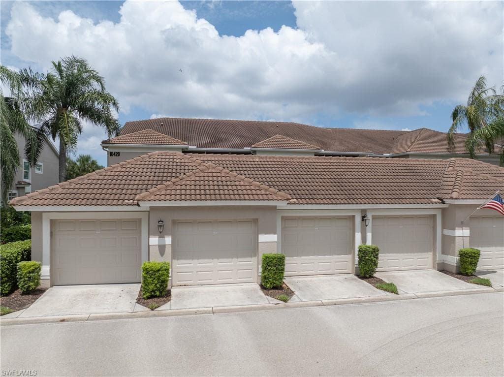 10420 Wine Palm RD 5421 photo 31 of 48