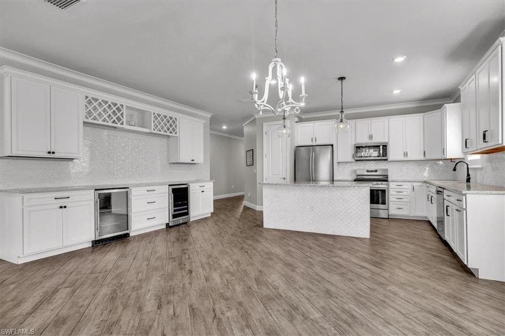 16184 Pennyroyal LN photo 9 of 43