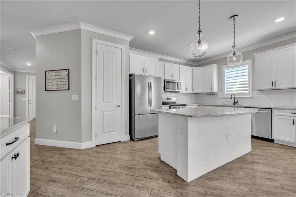 16184 Pennyroyal LN photo 10 of 43