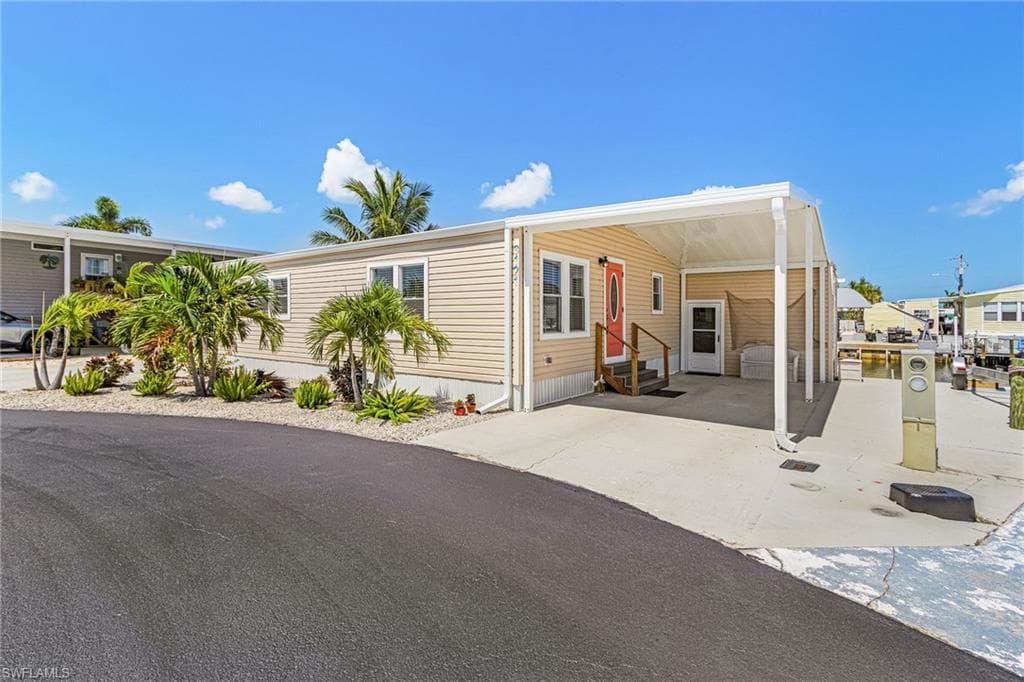 3121 Binnacle LN photo 3 of 35