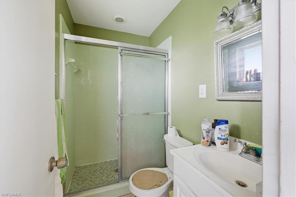 347 Joel BLVD 203 photo 13 of 26