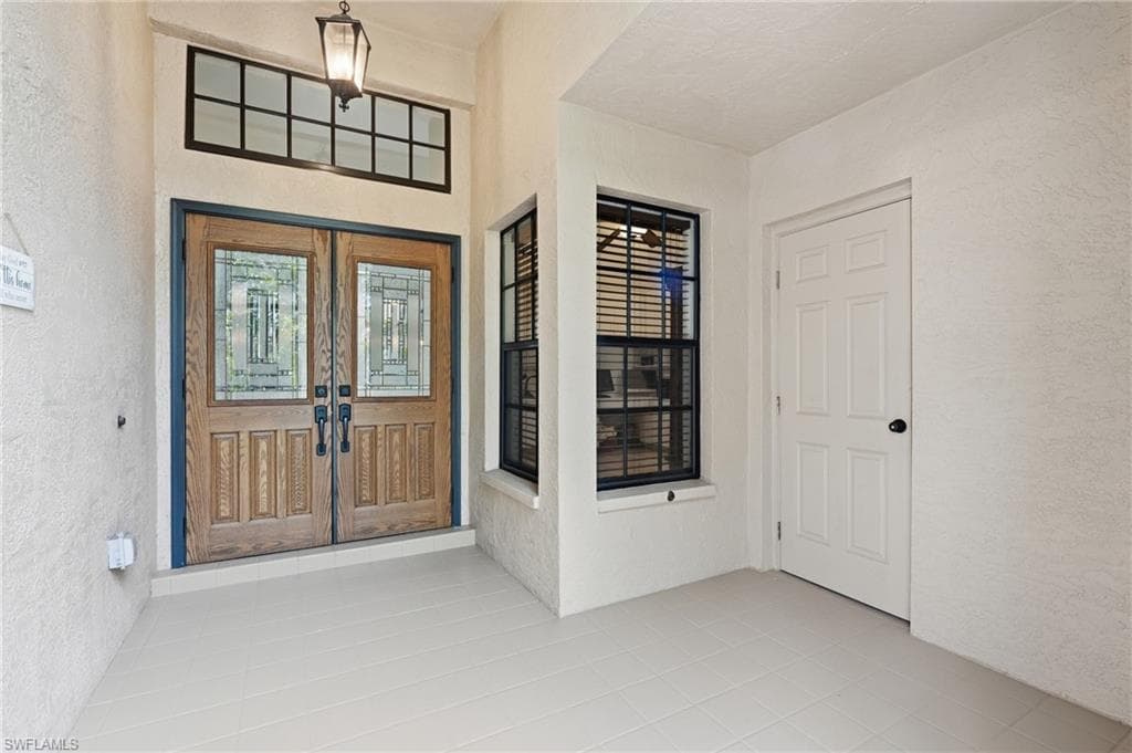 8185 Breton CIR photo 5 of 49