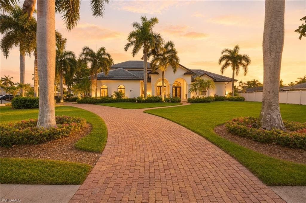 Luxury Home in the Estates on Marco Island