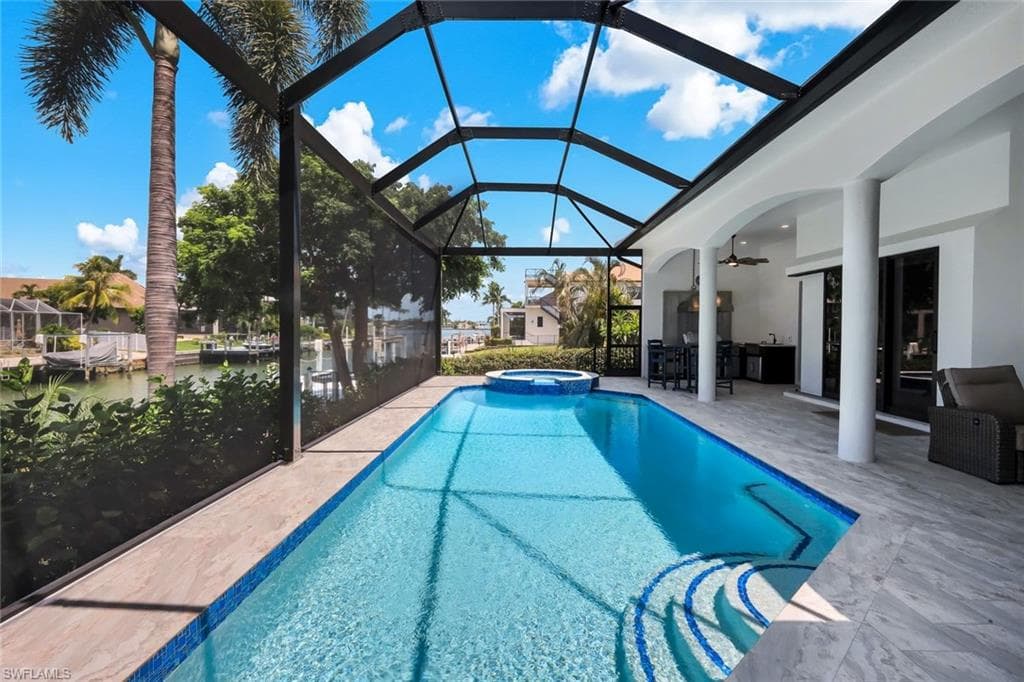 Spacious outdoor entertaining area