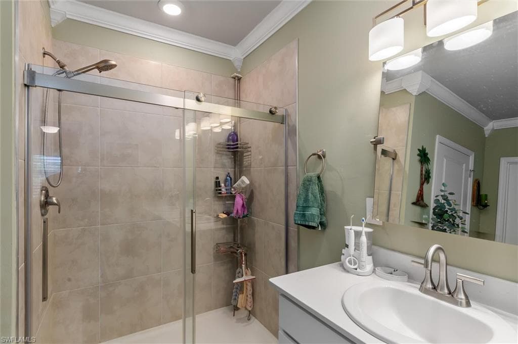 25266 Estrada CIR photo 17 of 44