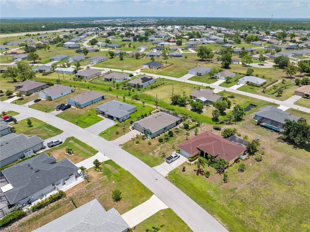 25266 Estrada CIR photo 38 of 44