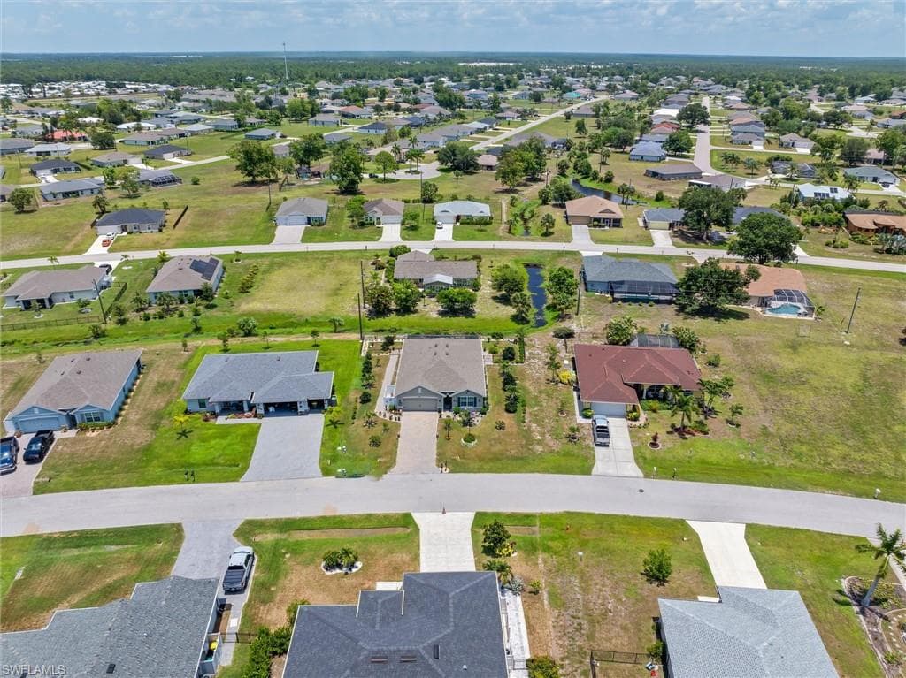 25266 Estrada CIR photo 37 of 44