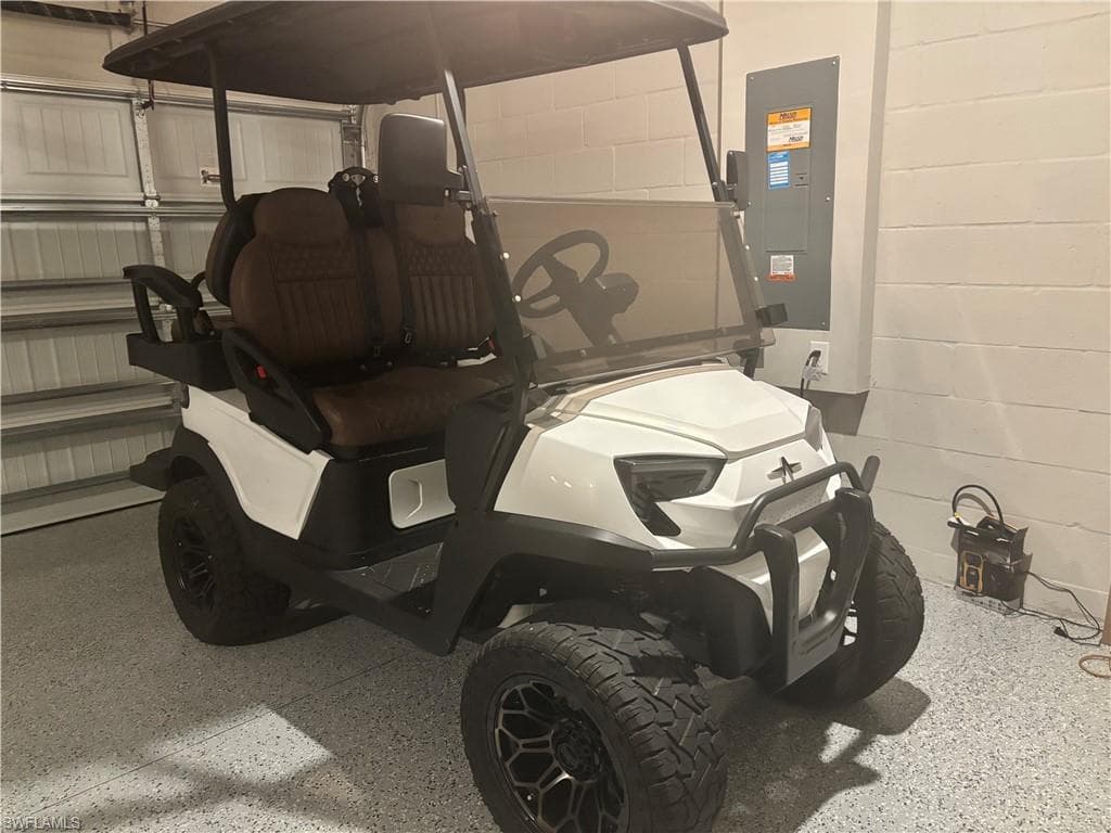 Golf Cart Negotiable