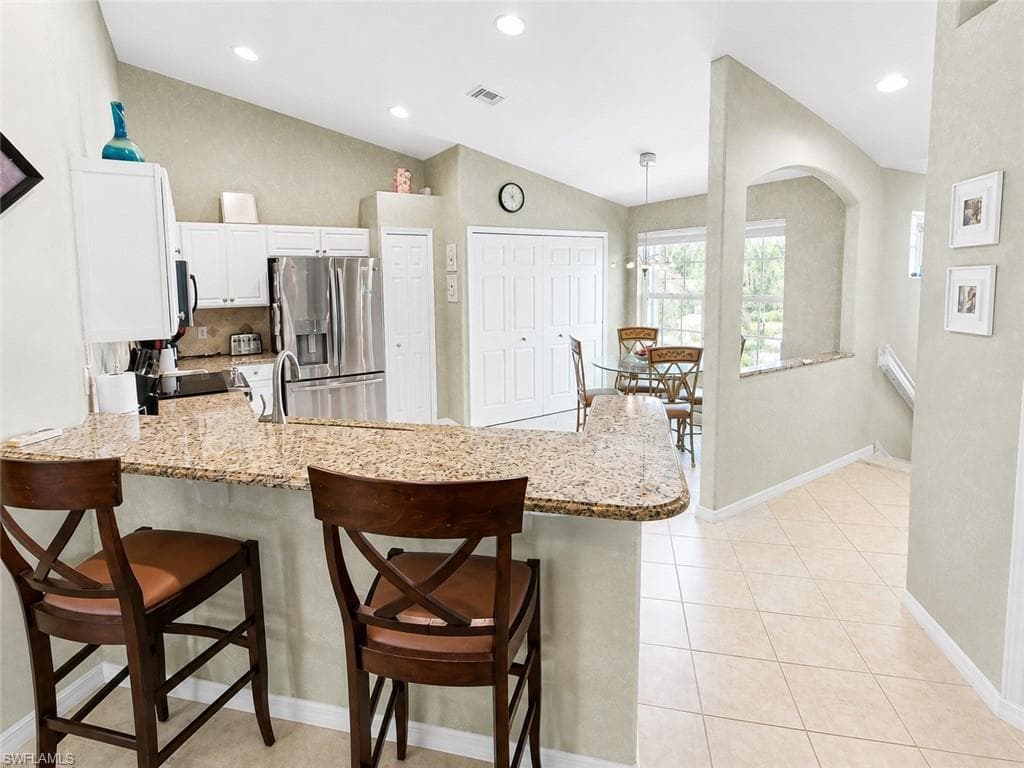 10125 Colonial Country Club BLVD 1708 photo 5 of 48