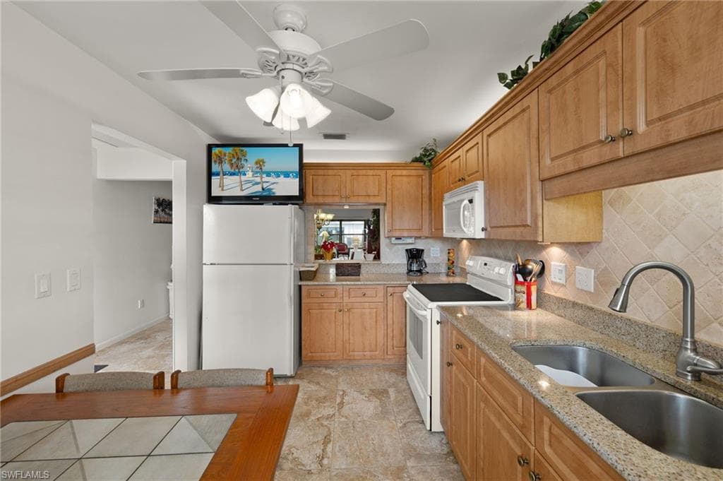 1279 Hazeltine DR photo 3 of 34