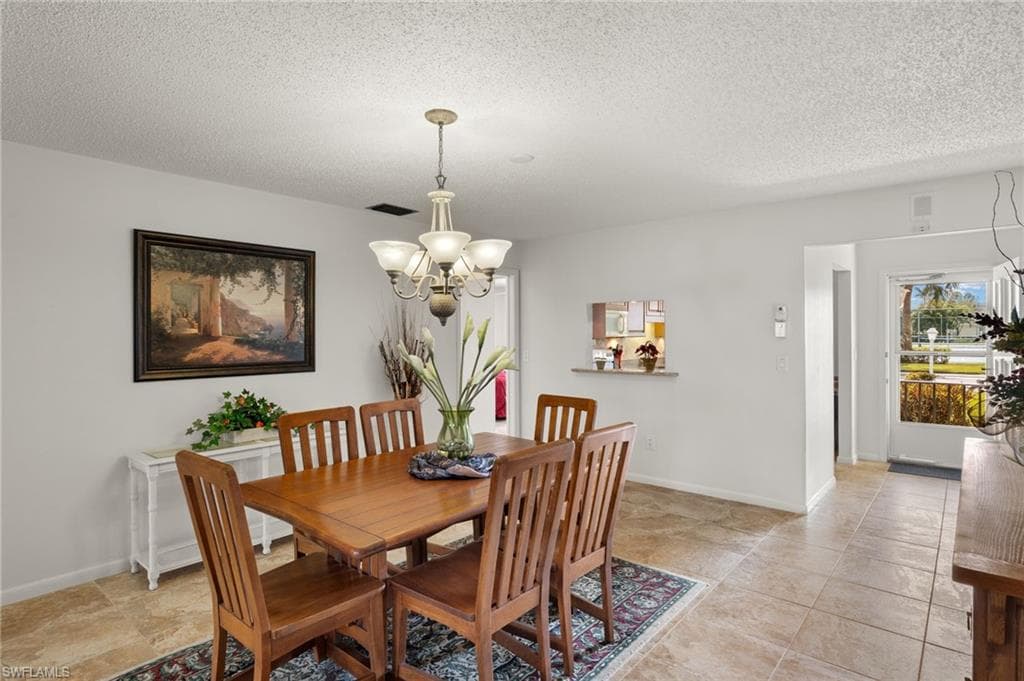 1279 Hazeltine DR photo 10 of 34